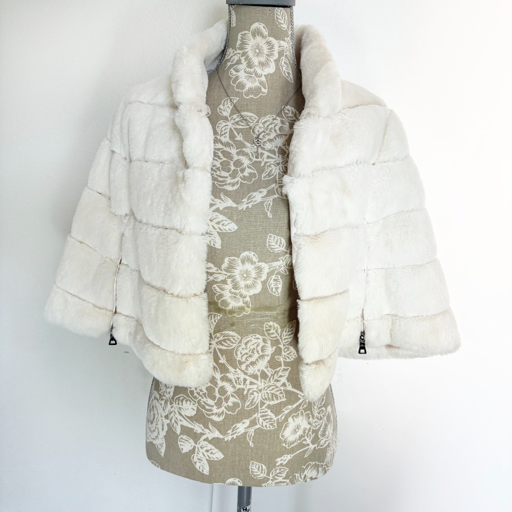 Betsey Johnson Womens Small White Faux Fur Cape Jacket Zip